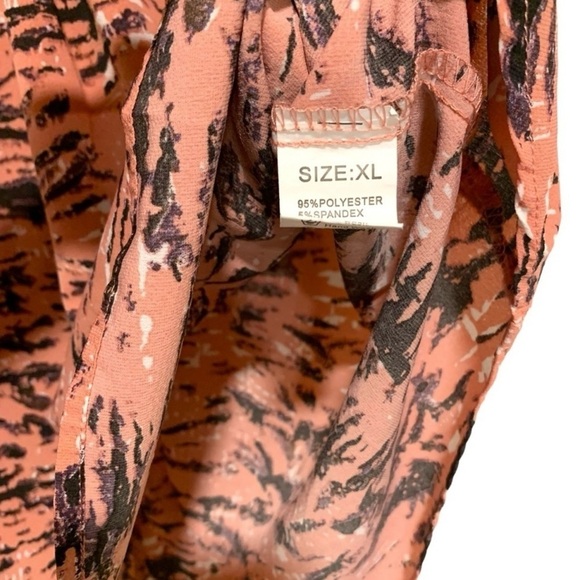 Stylish Women's Top in Black and Orange - Picture 3 of 6